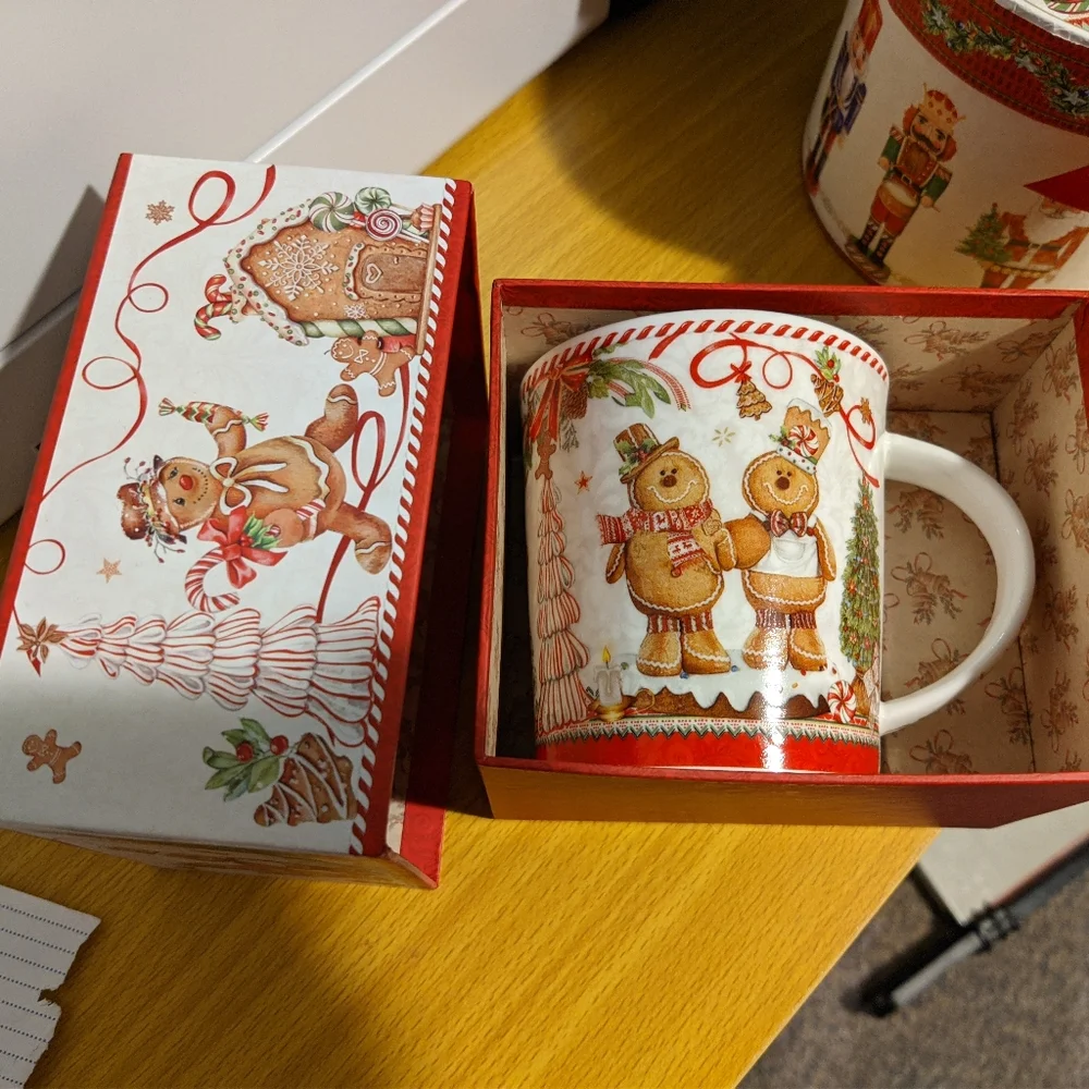 Lot Of 2 - Festive Nutcracker and Gingerbread Mug Set - Picture 3 of 3